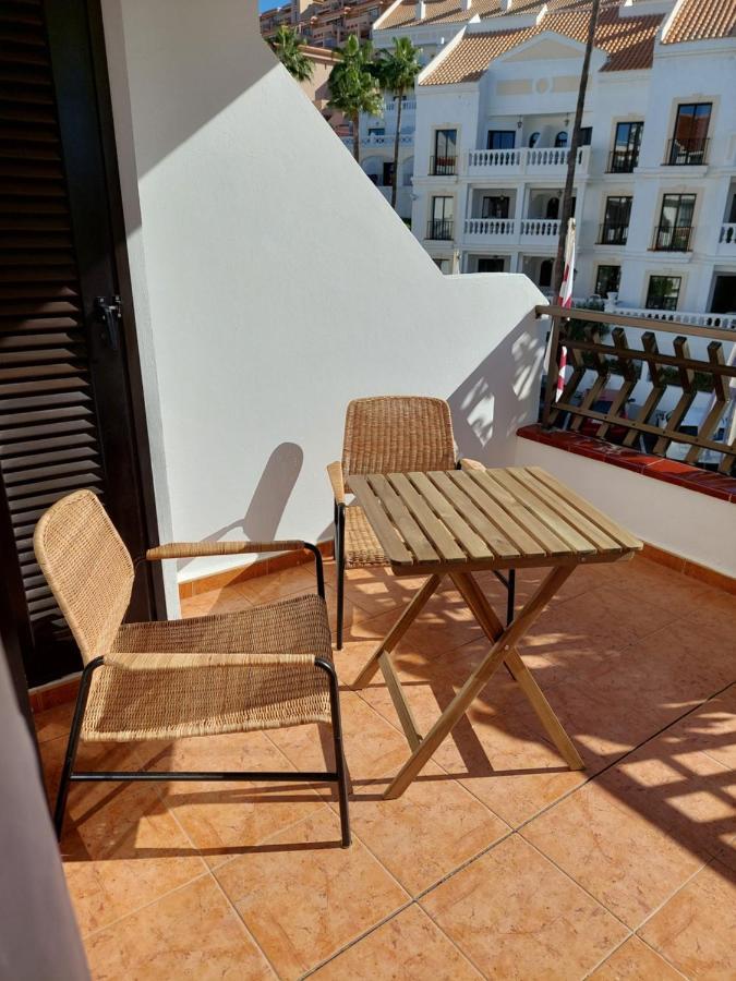 Greatly Located Apartment With Heated Pool, Los Cristianos Los Cristianos  Eksteriør billede