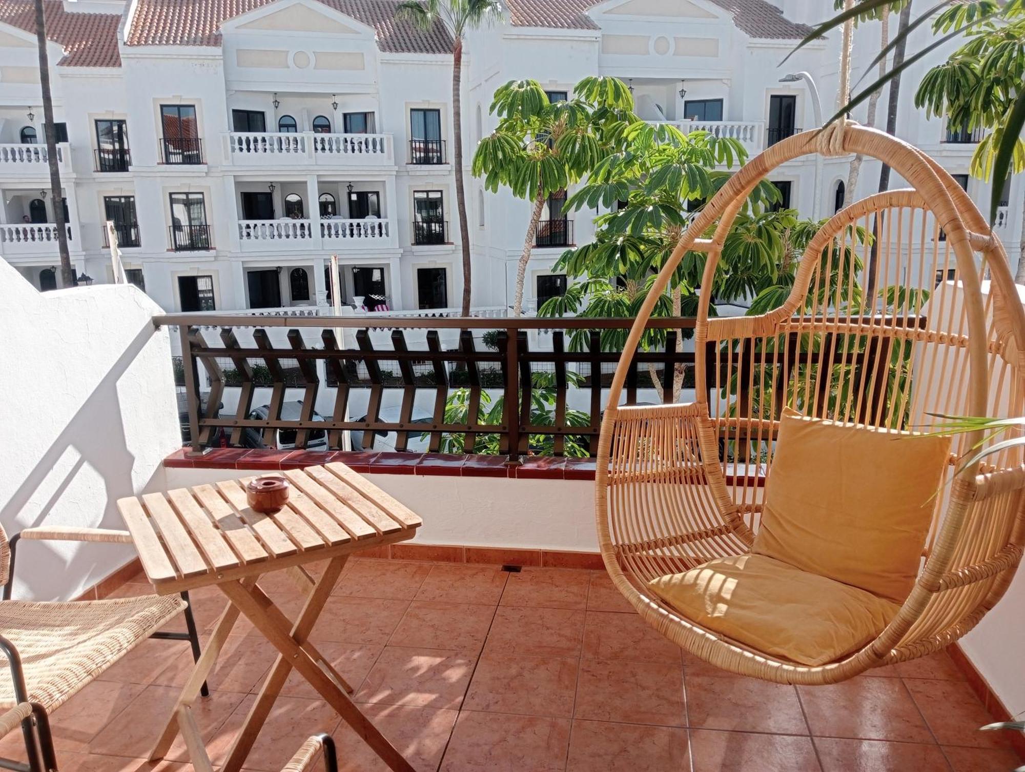 Greatly Located Apartment With Heated Pool, Los Cristianos Los Cristianos  Eksteriør billede