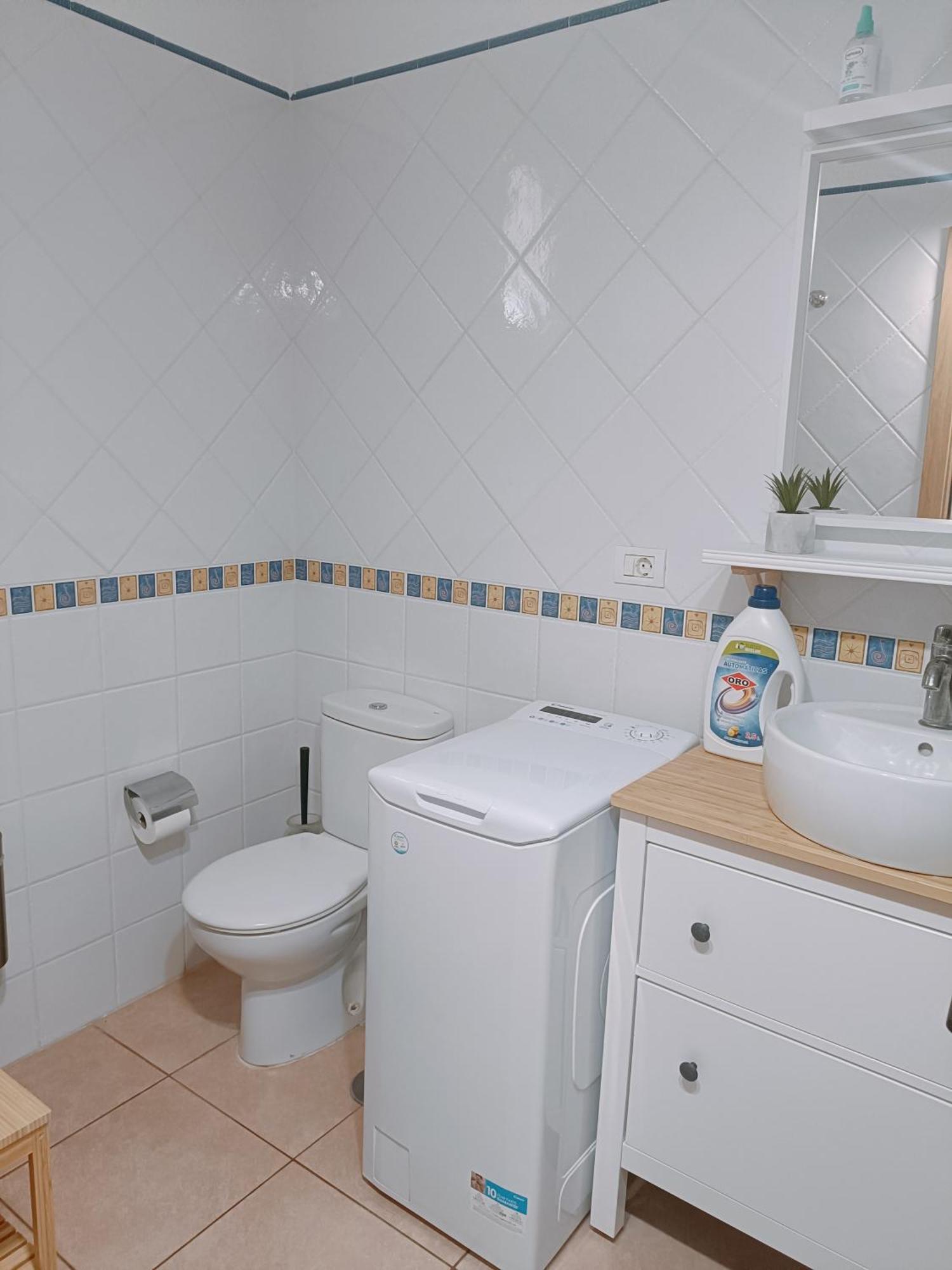 Greatly Located Apartment With Heated Pool, Los Cristianos Los Cristianos  Eksteriør billede